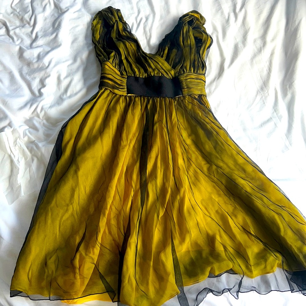 Dolce & Gabbana yellow black dress sz 42